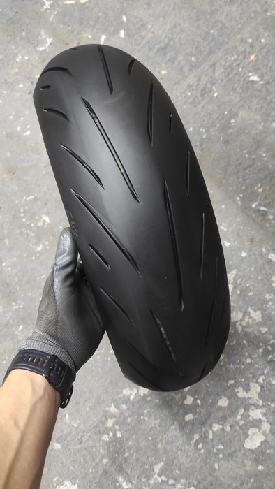 Bridgestone - 180/55/17