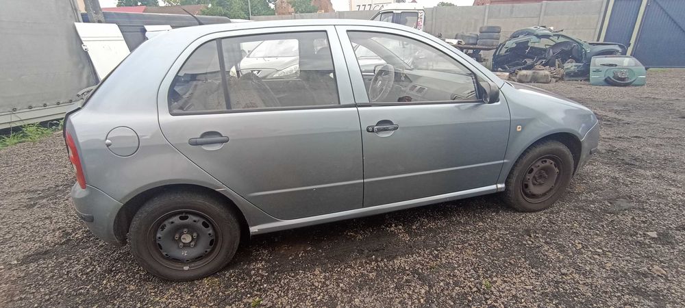 skoda fabia 1.2 awy  lak 9151 samochód na części