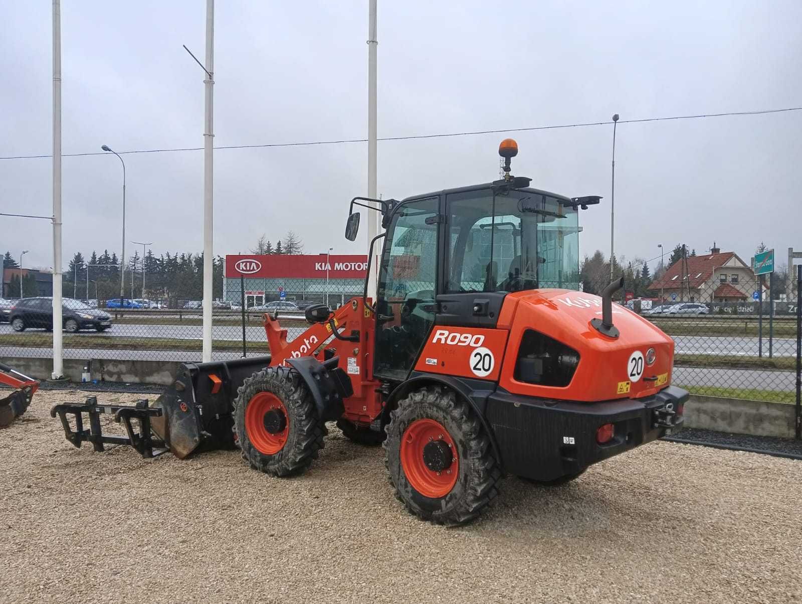 Ładowarka przegubowa Kubota R090 ,wynajem ,usługa