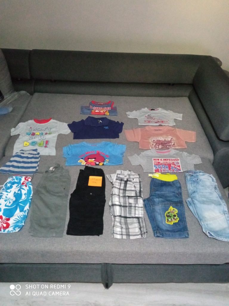 T-shirts e calções 3-4 anos