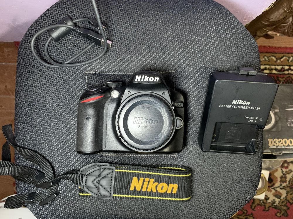 Nikon d3200 body