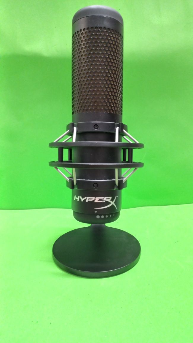 Стояковий мікрофон HyperX QuadCast S