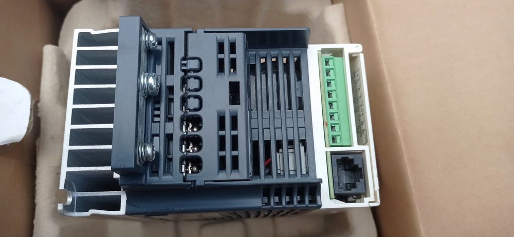 Перетворювач частоти ATV12HO37M2 ф1 0.37 kW 200-240V