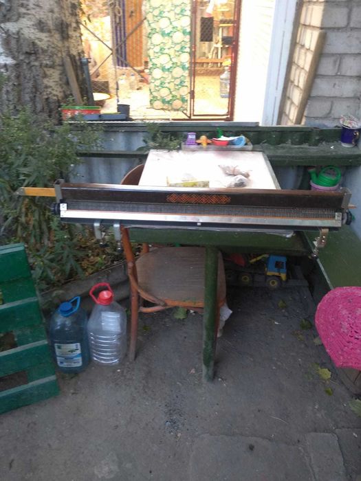 Продаю вязальный аппарат "Чернивчанка"
