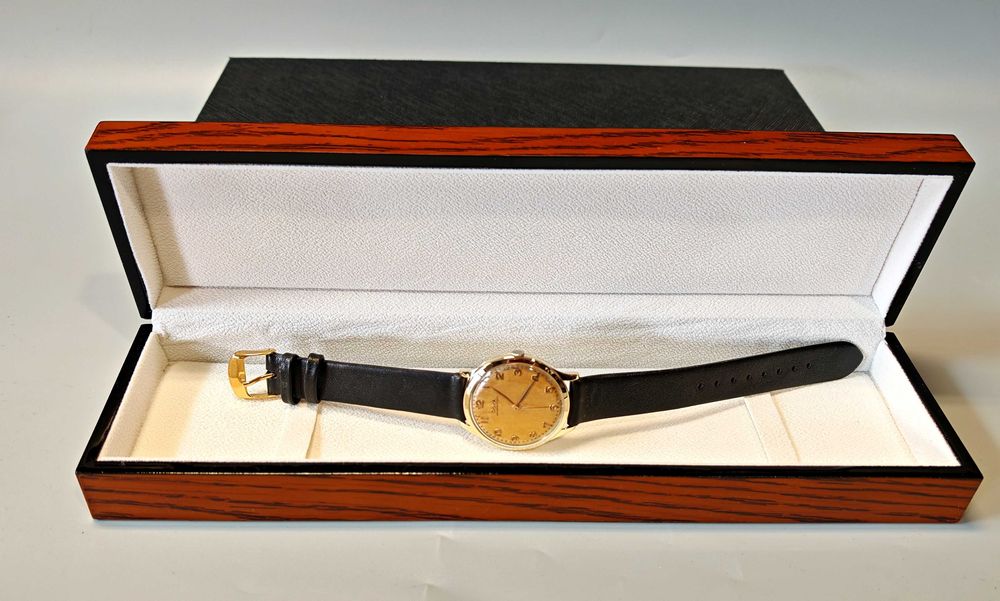 Złoty Zegarek Doxa Antimagnetique 585 14K Mechaniczny 39 mm Duża linia