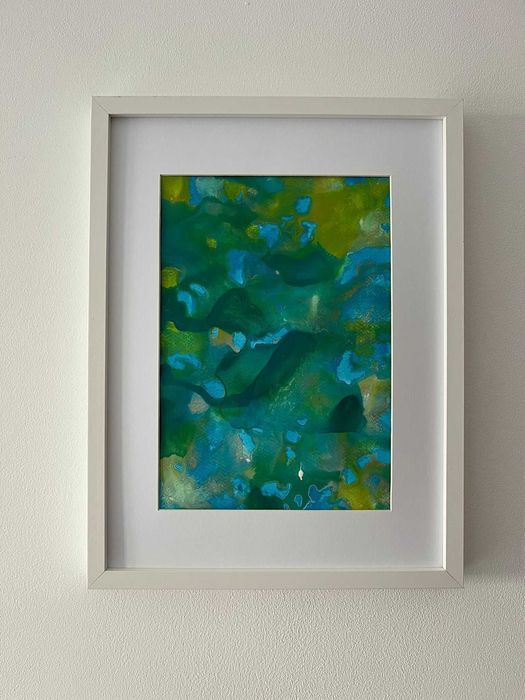 Pintura abstrata em acrílico em tons de azul e verde com moldura 30x40