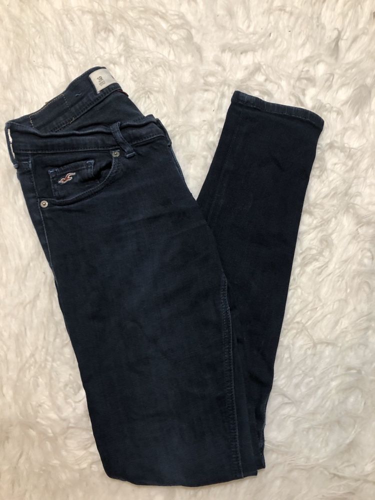 Spodnie rurki jeansy Hollister rozmiar S M W26 L31