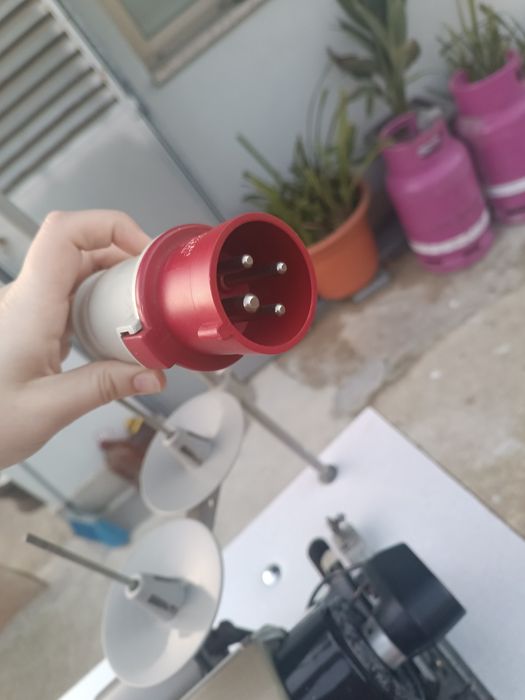 Máquina de ponto corrido Juki