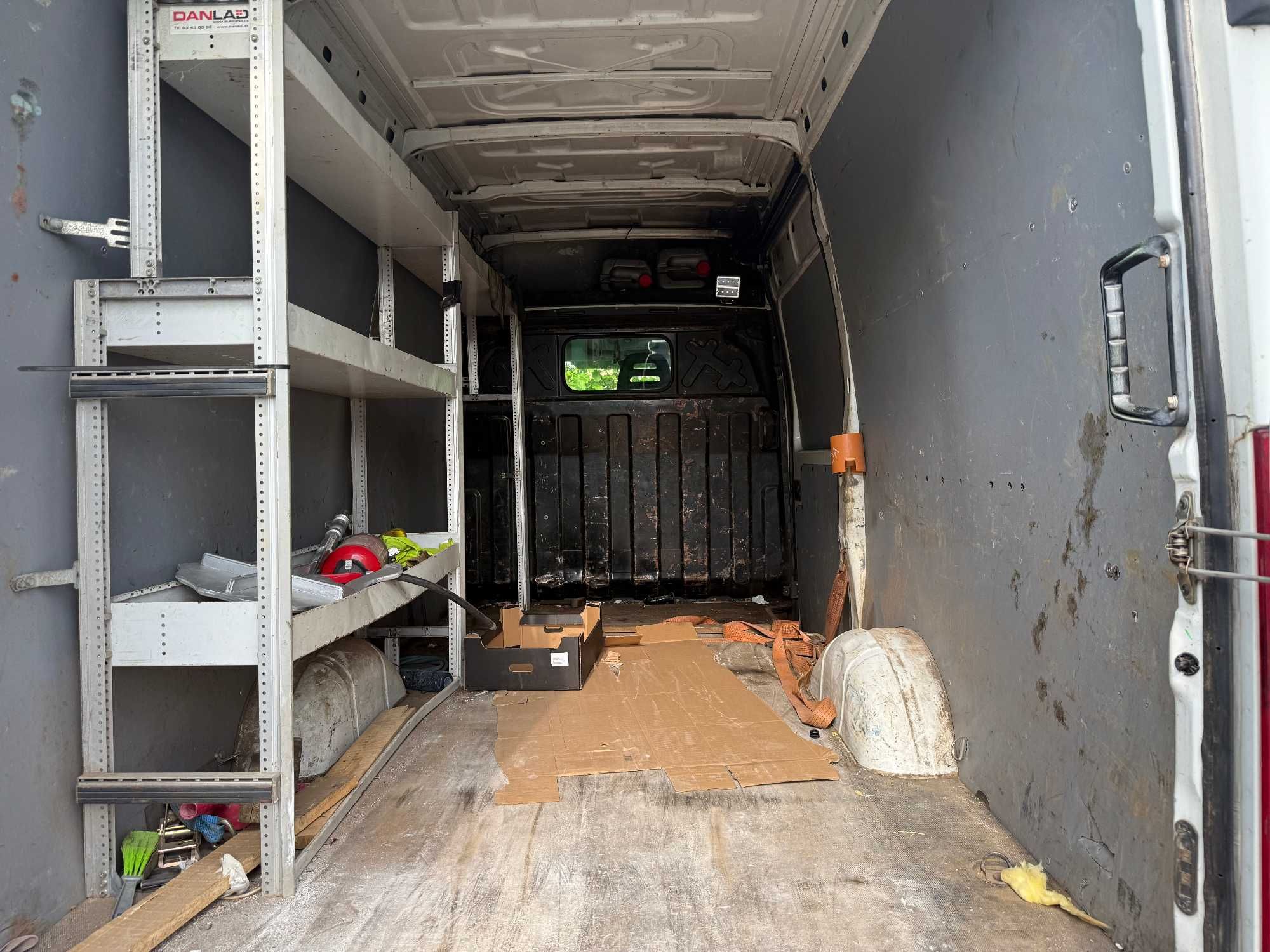 IVECO 35S13V samochód w dobrym stanie technicznym i wizualnym