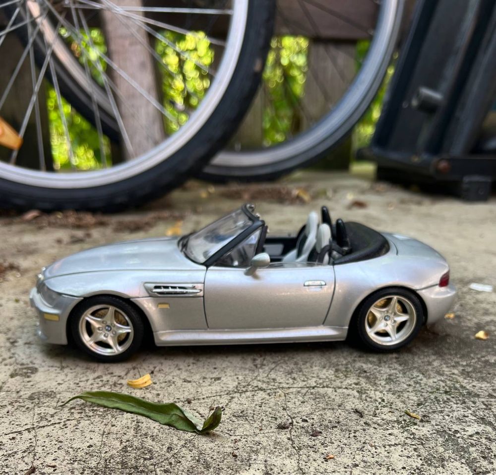 Модель автомобиля „BMW Z3 M roadster 1996“ 1:18