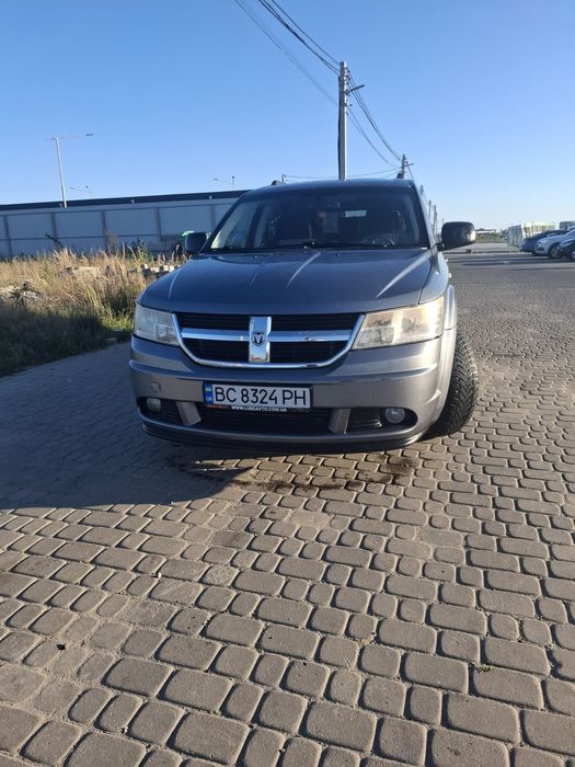 Продам або обміняю Dodge Jorney