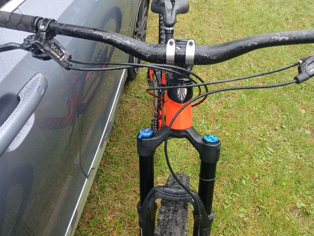 Rower wyczynowy Trek Slash 9.8 carbon