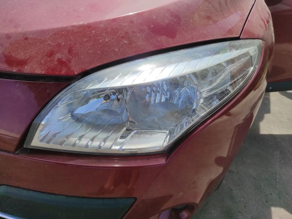 FAROL ESQUERDO RENAULT MEGANE III SPORT TOURER