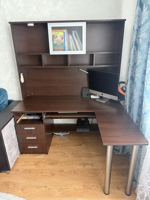 Стіл робочий для студента