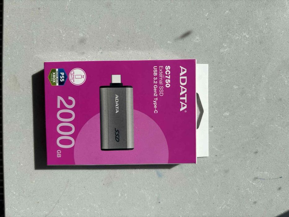 Dysk SSD zewnętrzny adata 2tb
