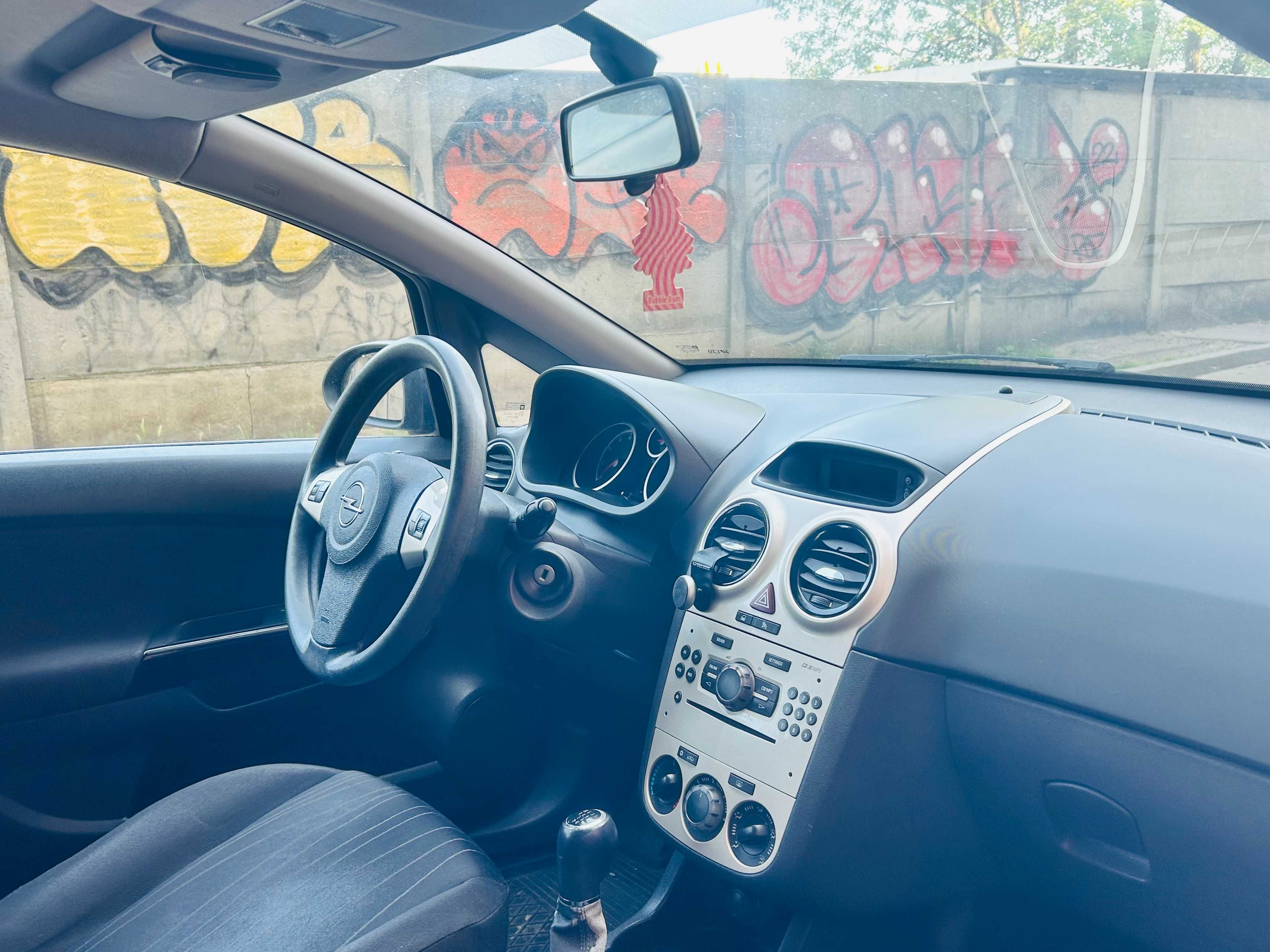 Opel Corsa D 1.0 benzyna Stan Dobry ! Warto !