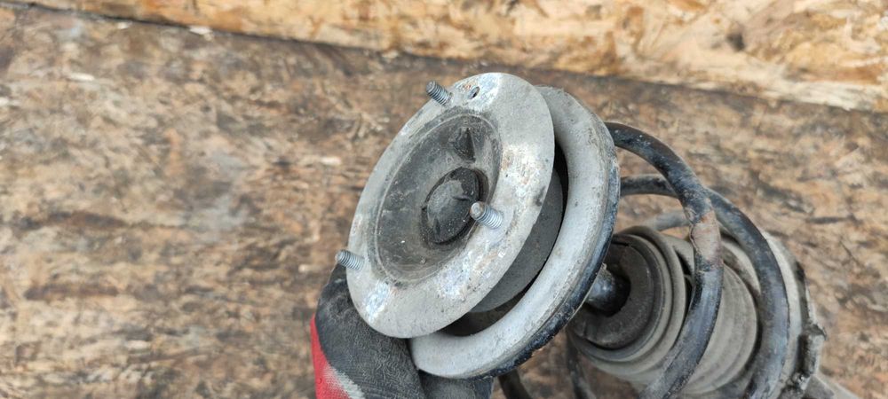 BMW E46 2.0D Amortyzator McPherson Prawy Przedni Prawy Przód PP