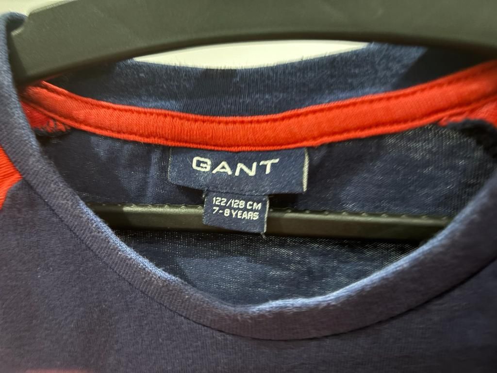 Sweatshirt vermelha e azul Gant