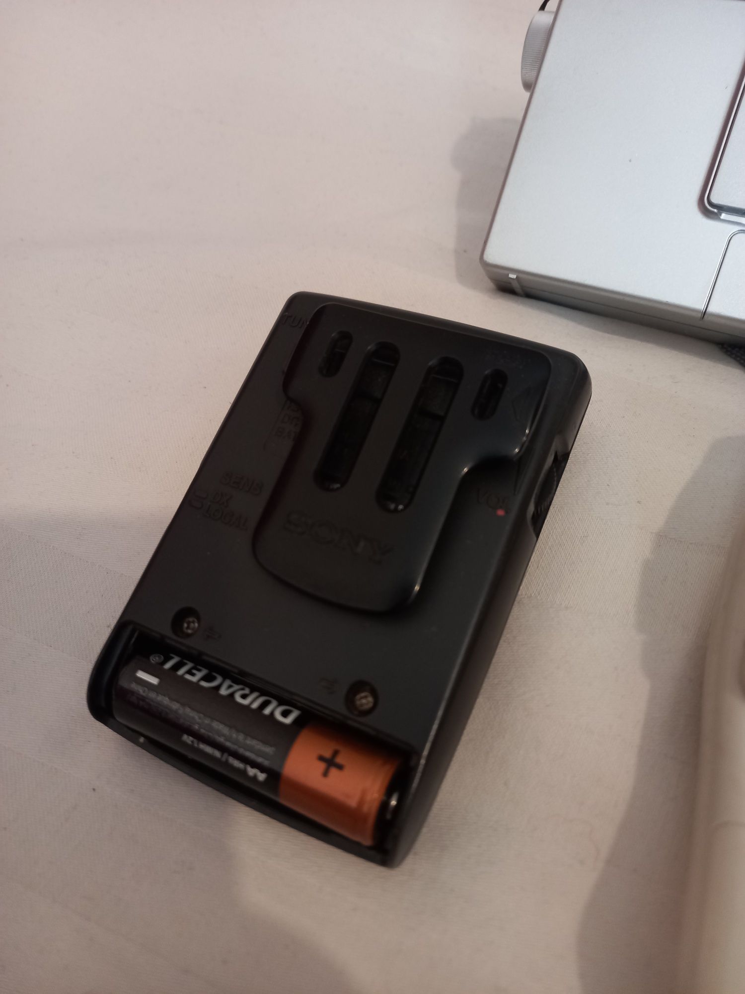 Sony Walkman, Sharp радіоприймач