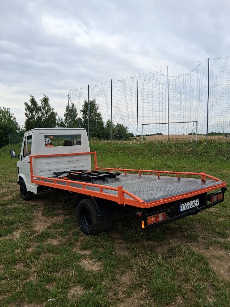 Mercedes T1 410 kaczka 2.9d bliźniak laweta 3.5t