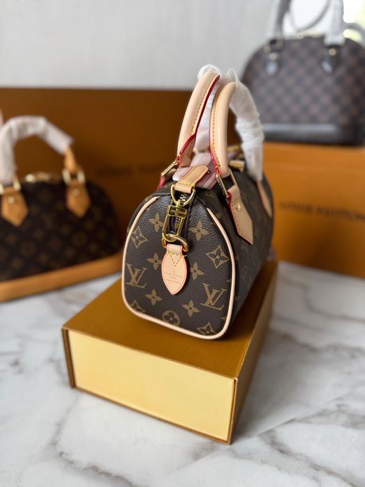 Сумка жіноча Louis Vuitton Speedy 20 Луи Витон женская сумочка спиди