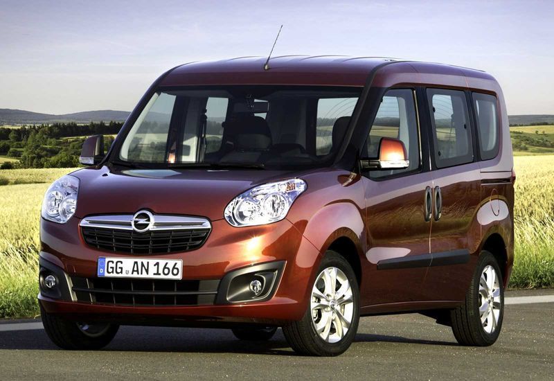 Защита поддона двигателя Opel Combo D Захист картера двигуна Комбо Д