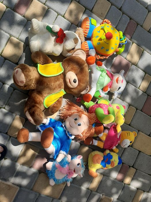 Мякі   іграшки ...