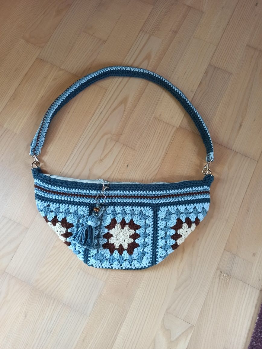 Torebka cross body
