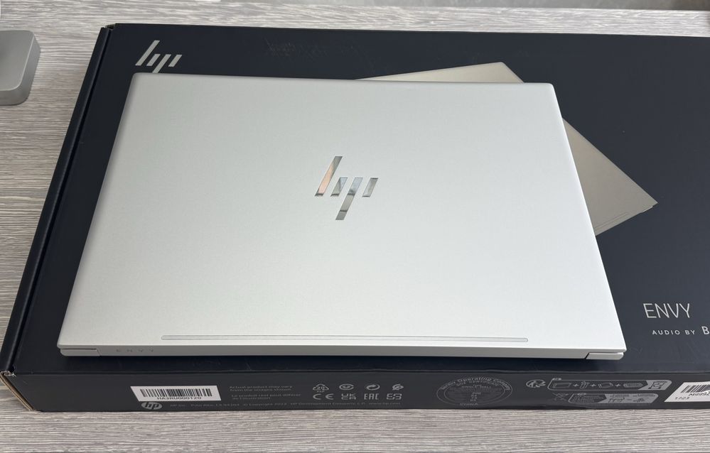 Hp Envy 16 / 120 Hz / Touch / i7 (13) / RAM 16 / RTX 4060 / 1 TB