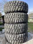 BFGoodrich Mud-Terrain T/A 35-12.50 r15