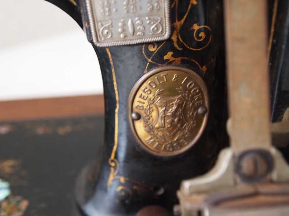 Máquina Costura Biesolt & Locke vintage muito antiga portátil