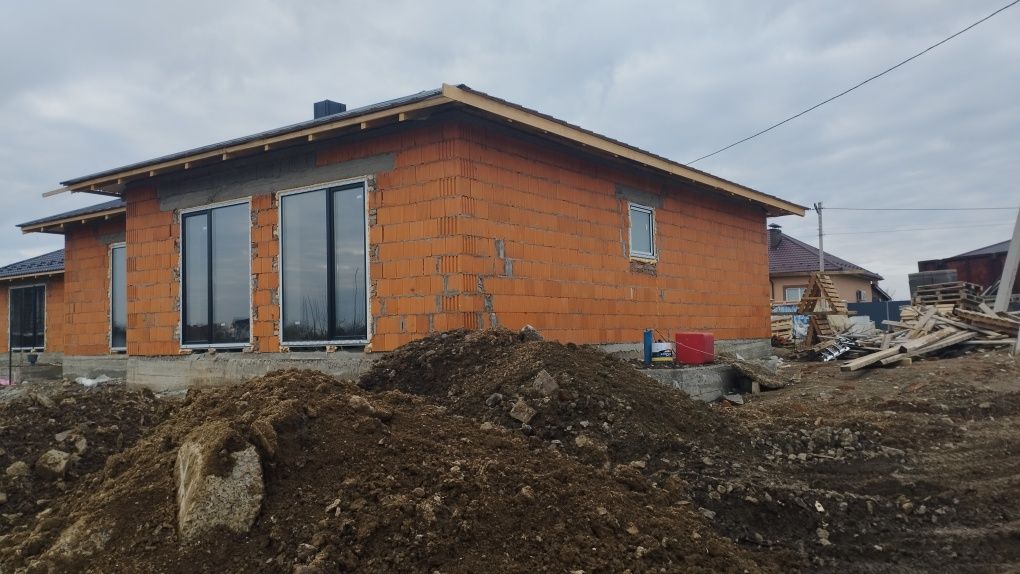 Продається будинок Американка в мік. Табла 1
Код: 23176