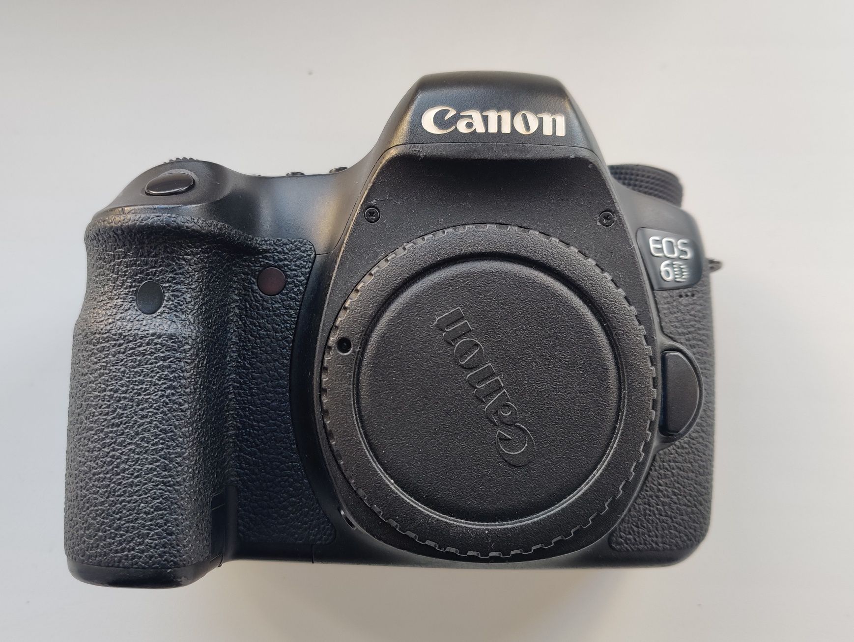 Фотоаппарат Canon 6 D 16000 кадрів дзеркальний повнокадровий