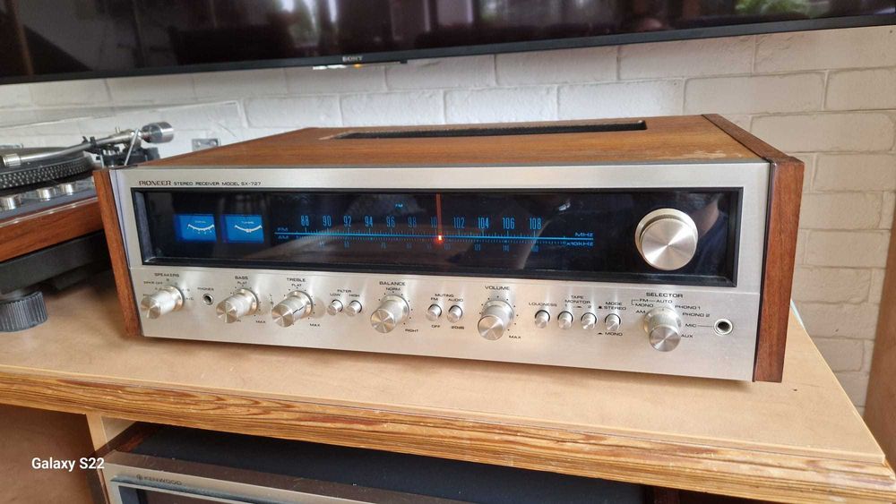 Amplituner vintage PIONEER SX-727 - stan kolecjonerski