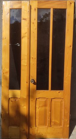 Двері дерев'яні двохполовинкові