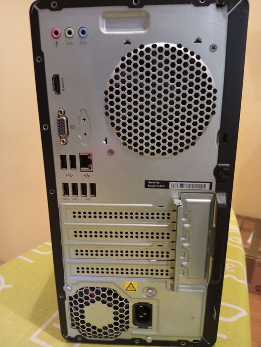 HP Pavilion 595-p01ns MT I5-8400
Computador HP com pequenas