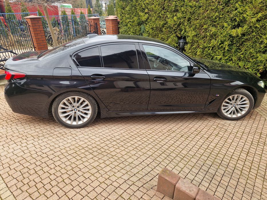 BMW seria 5 XDRIVE 2023r 36tyś + kpl kół full opcja Wieliczka