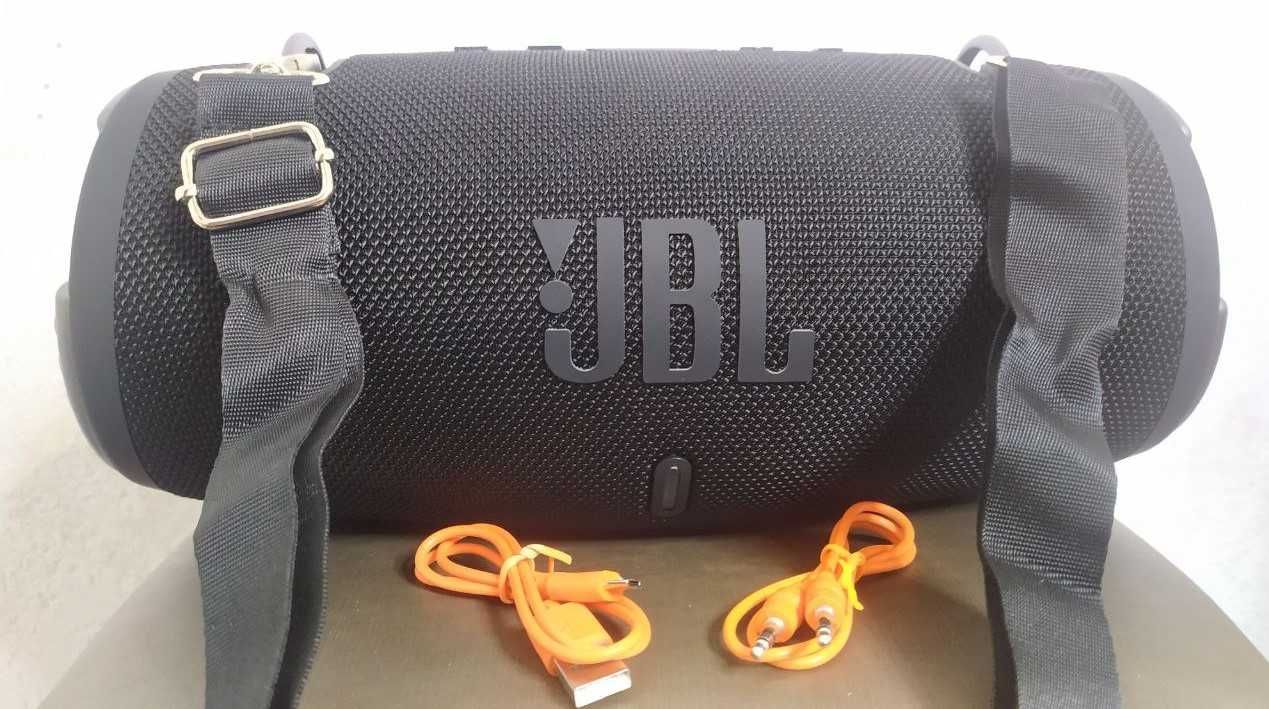 Бездротова портативна блютуз колонка jbl xtreme 3