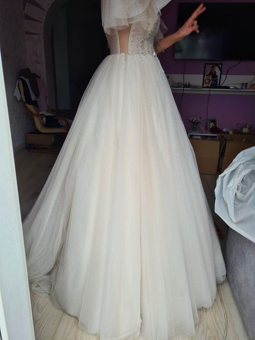 Sprzedam przepiękną suknie slubną