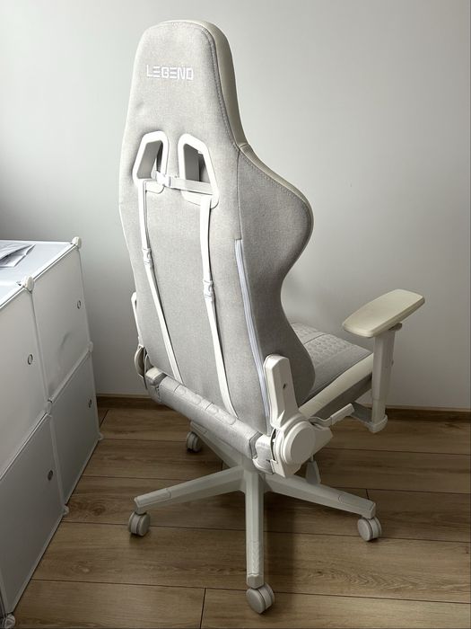 Krzesło biurowe / gamingowe szaro-białe NIBE