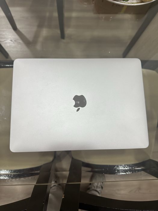MacBook pro 2018 cinzento