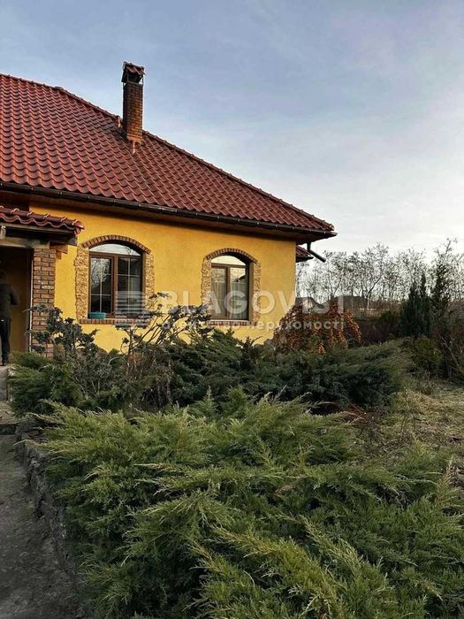 Продаж будинку в Хотіві 180м 4 кім 9соток ремонт  199т