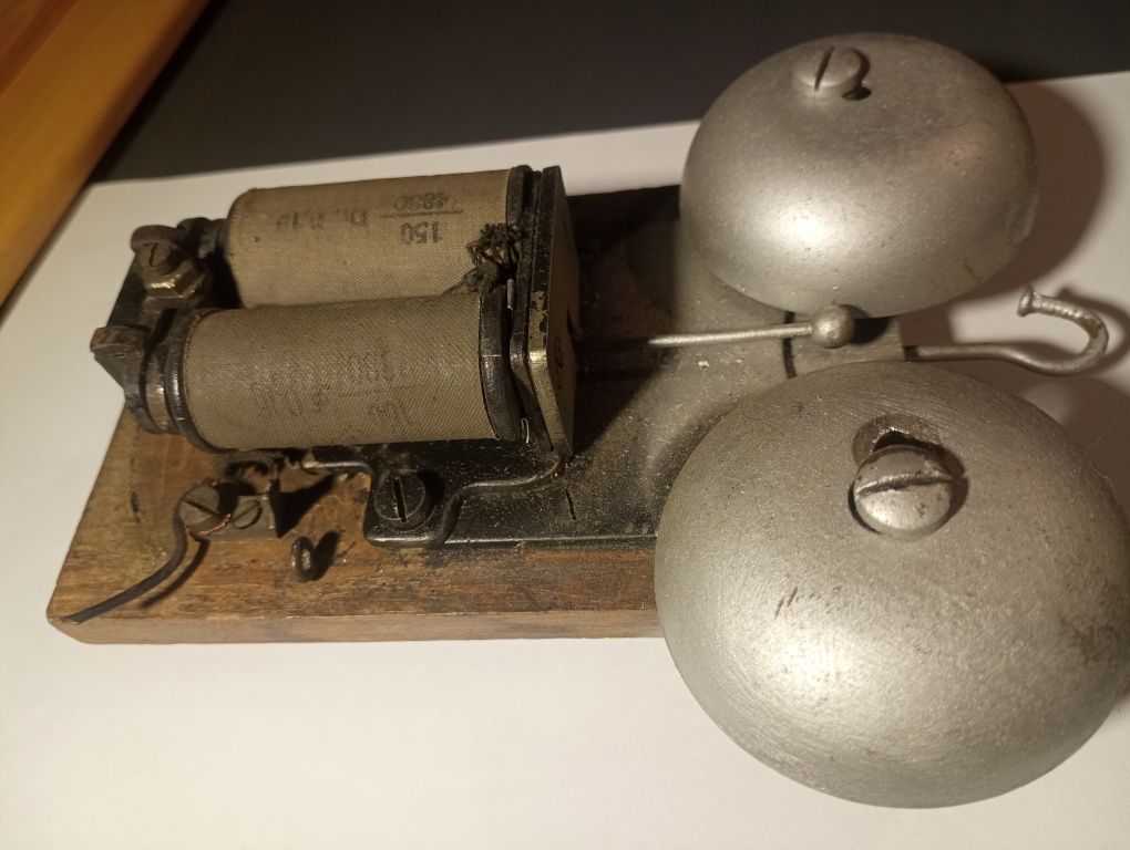 Stary dzwonek gong elektryczny PRL