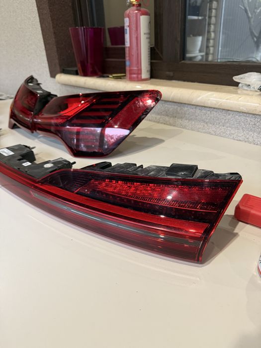 Задні фари, ліхтарі Audi Q8 e-tron 2023