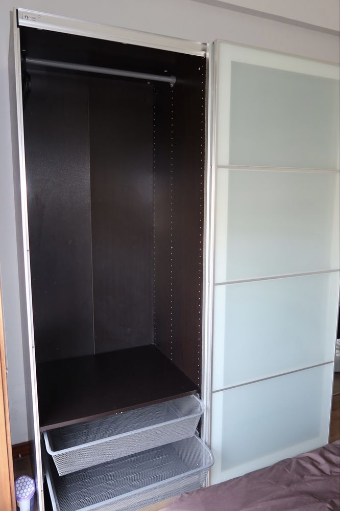 Guarda roupa de duas portas + organizador