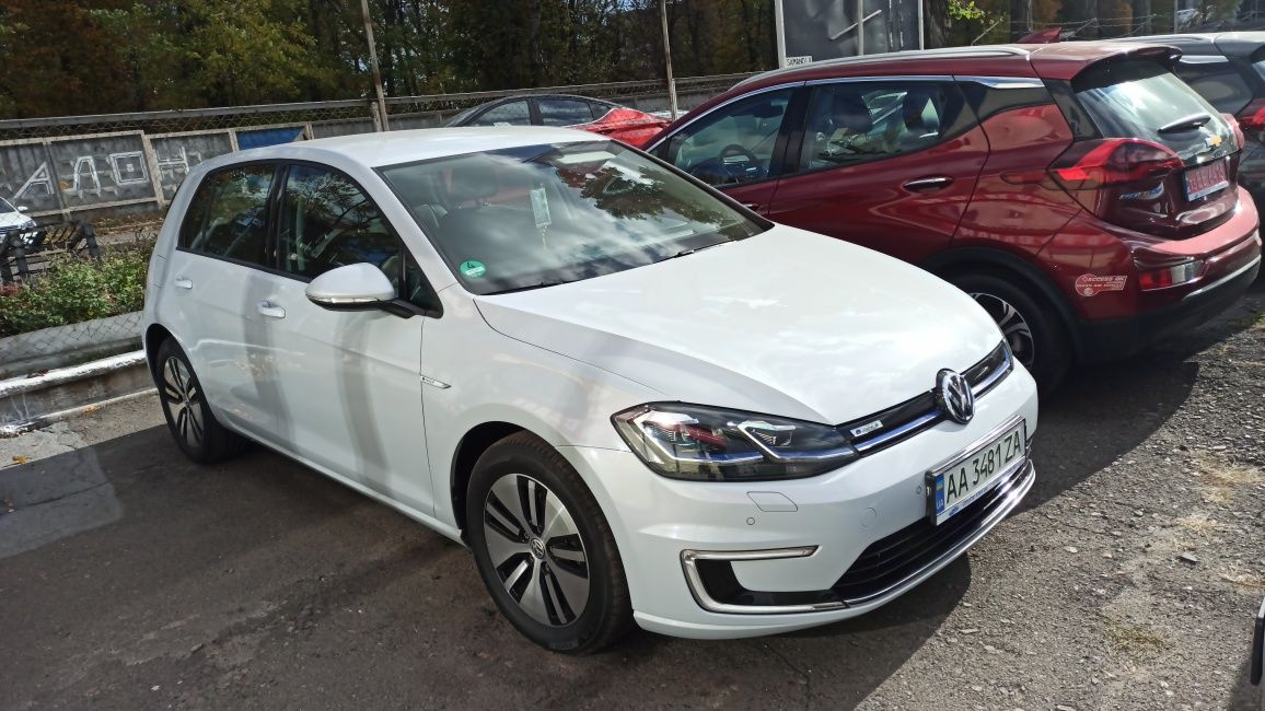 Продам Volkswagen e-golf