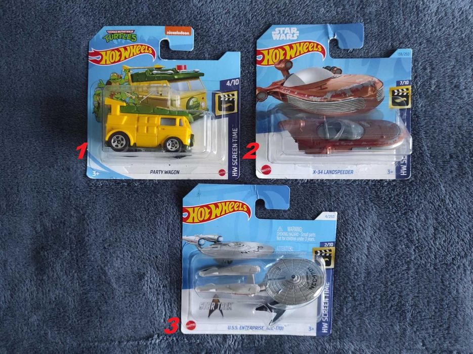 Бетмен Бетмобіль Hot Wheels Хот Віллс