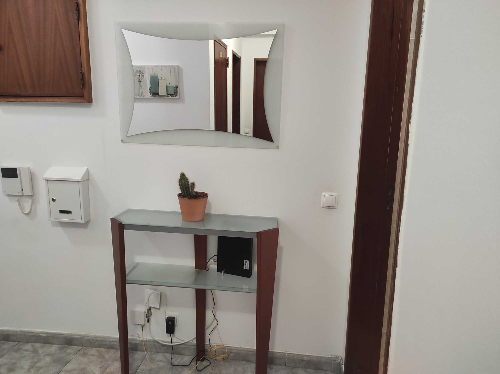 Alugo Quarto Senhora - Alges - Lisboa