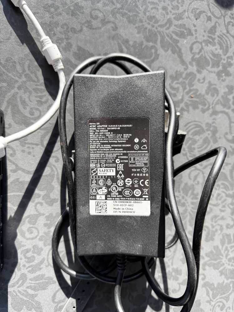 Stacja dokujaca Dell WD15 + zasilacz 130W PA130PE1-00 + gratis