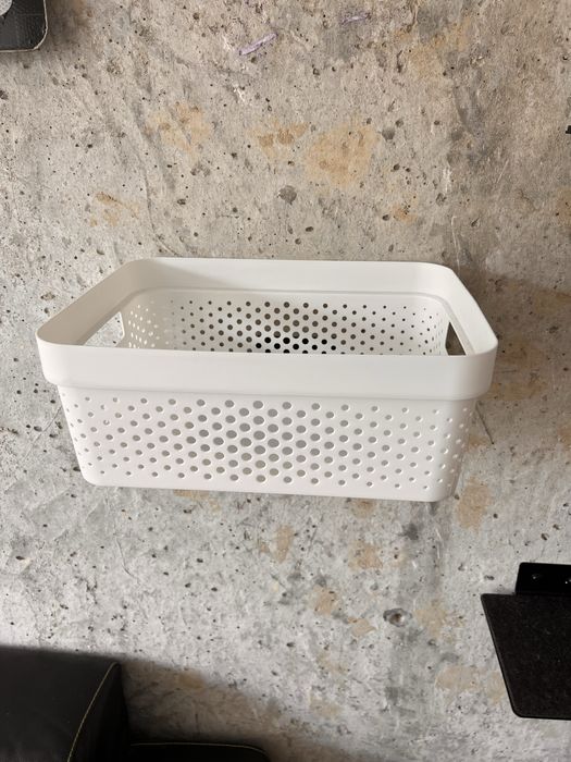 Białe pudełko do przechowywania curver